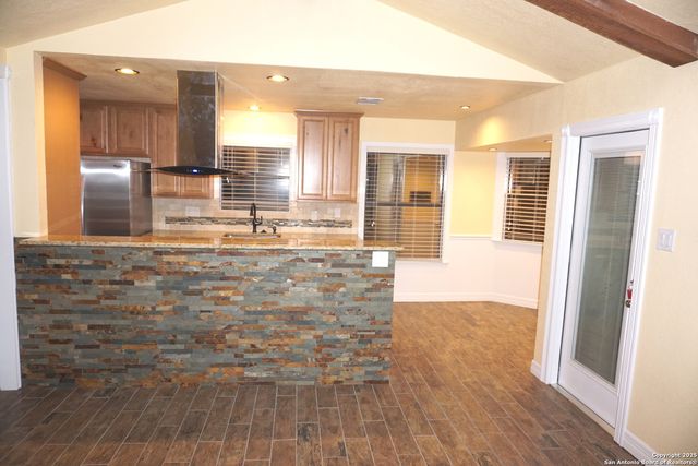 7634 SUSAN ELAINE ST, San Antonio, TX 78240