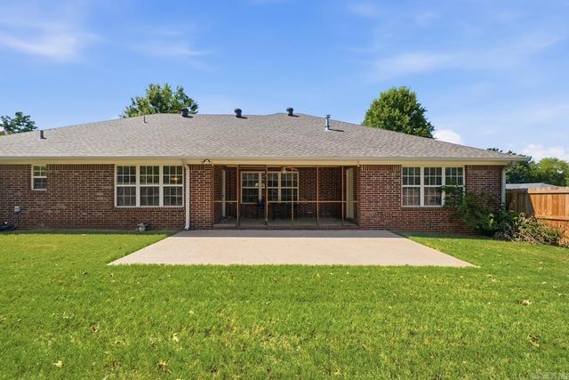 3175 Cleburne Cove, Conway, AR 72034