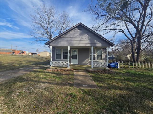 209 E Main Street, Tecumseh, OK 74873