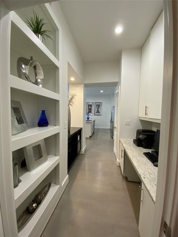 1901 Post Oak Boulevard 3503, Houston, TX 77056