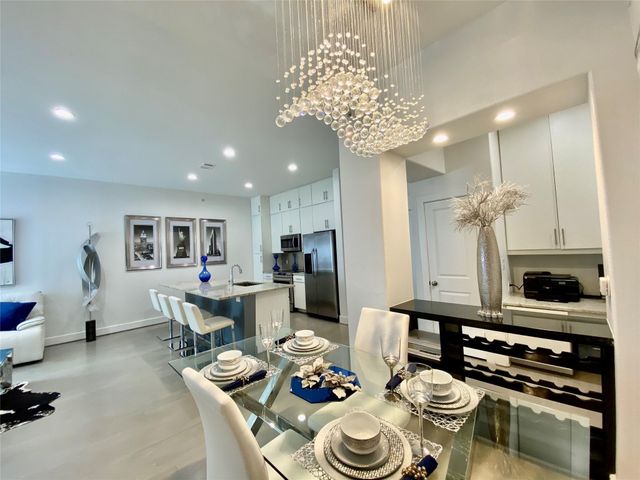 1901 Post Oak Boulevard 3503, Houston, TX 77056
