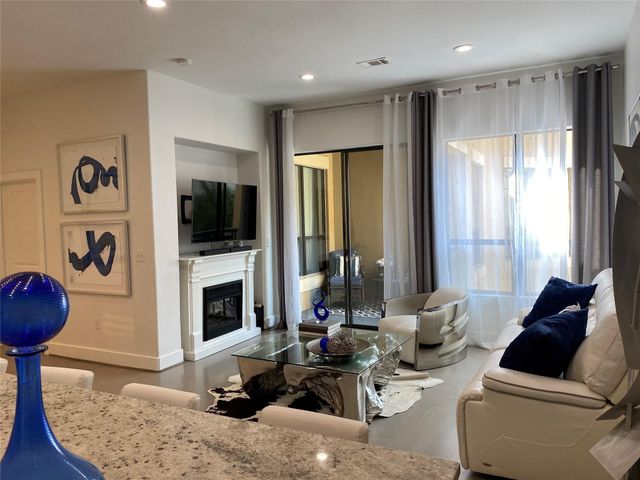 1901 Post Oak Boulevard 3503, Houston, TX 77056