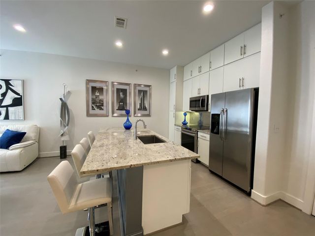 1901 Post Oak Boulevard 3503, Houston, TX 77056