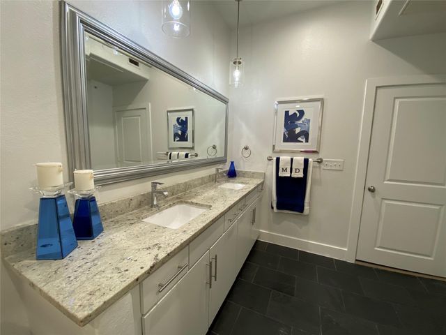1901 Post Oak Boulevard 3503, Houston, TX 77056