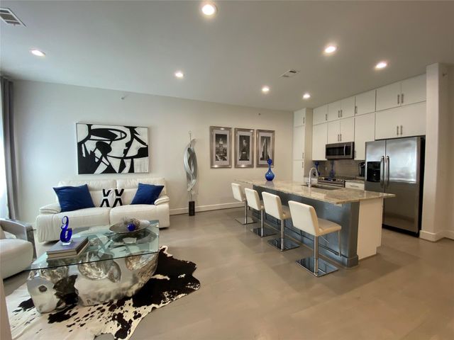 1901 Post Oak Boulevard 3503, Houston, TX 77056