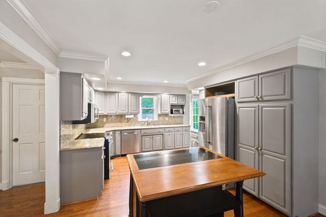 2186 Cave Hill Lane, Lexington, KY 40513