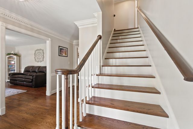 2186 Cave Hill Lane, Lexington, KY 40513