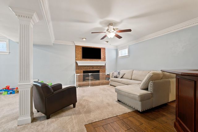 2186 Cave Hill Lane, Lexington, KY 40513