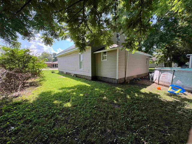 731 S Thornton Avenue, Piggott, AR 72454