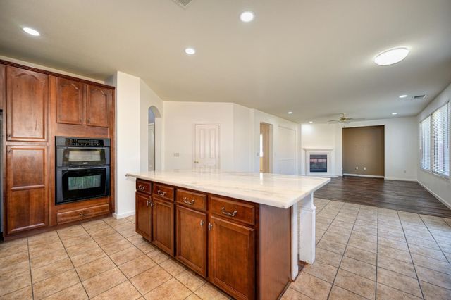 11833 Blushing Cir, Rancho Cordova, CA 95742