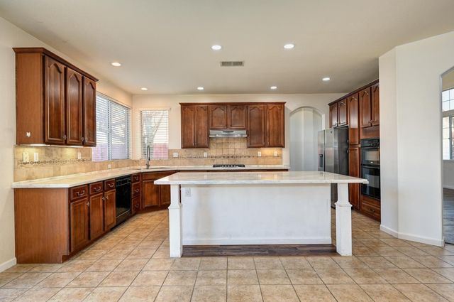11833 Blushing Cir, Rancho Cordova, CA 95742