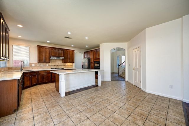 11833 Blushing Cir, Rancho Cordova, CA 95742