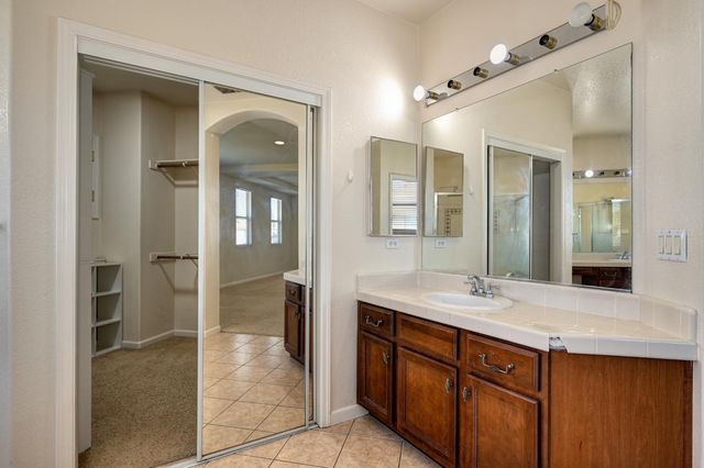 11833 Blushing Cir, Rancho Cordova, CA 95742