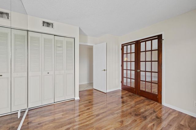 2732 SW Matheson Avenue 112-H2, Palm City, FL 34990