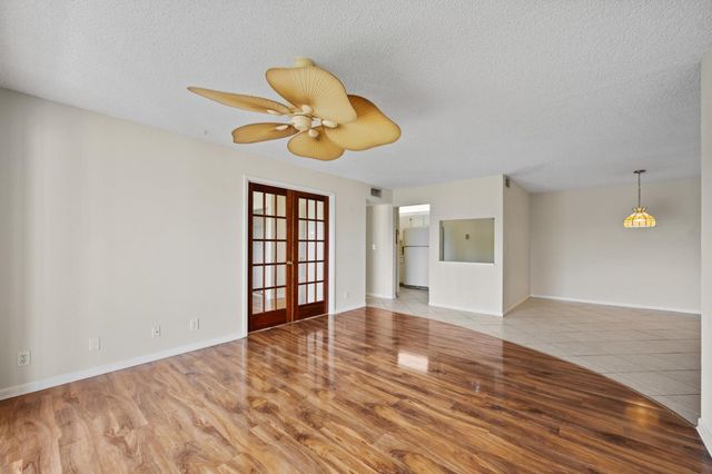 2732 SW Matheson Avenue 112-H2, Palm City, FL 34990