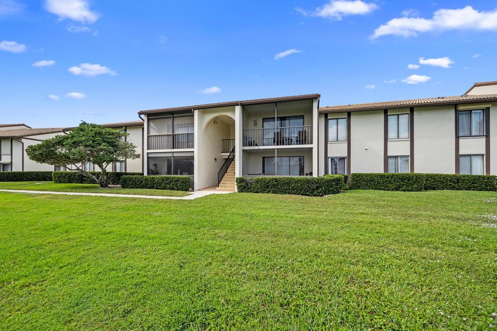 2732 SW Matheson Avenue 112-H2, Palm City, FL 34990