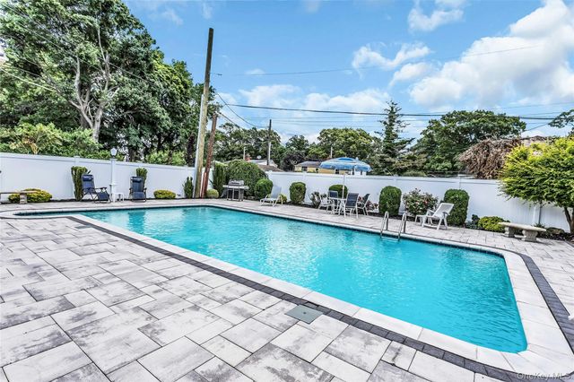 323 Richard Street, West Hempstead, NY 11552