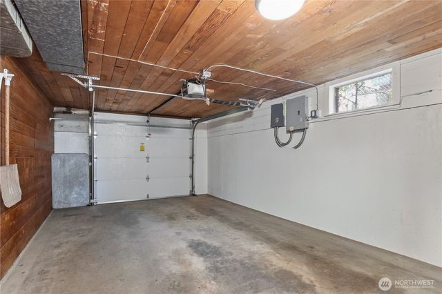 6542 43rd Avenue NE, Seattle, WA 98115