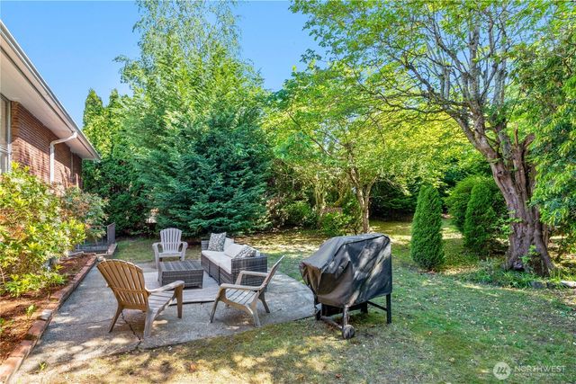 6542 43rd Avenue NE, Seattle, WA 98115