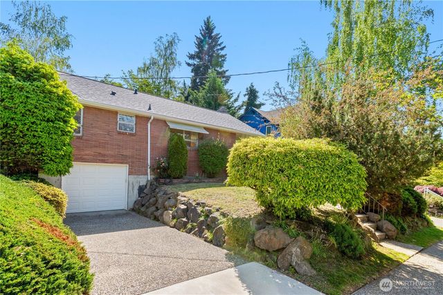 6542 43rd Avenue NE, Seattle, WA 98115