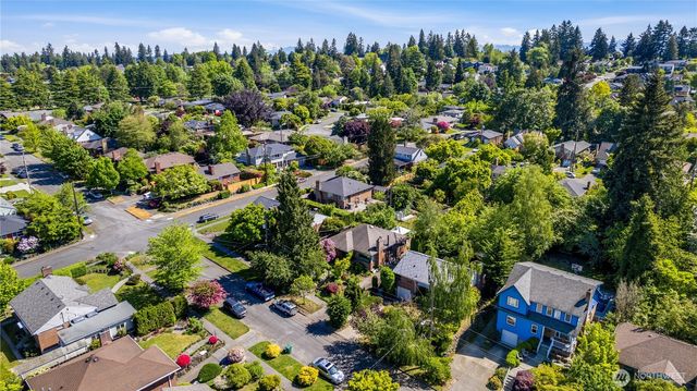 6542 43rd Avenue NE, Seattle, WA 98115