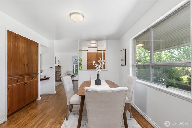 6542 43rd Avenue NE, Seattle, WA 98115