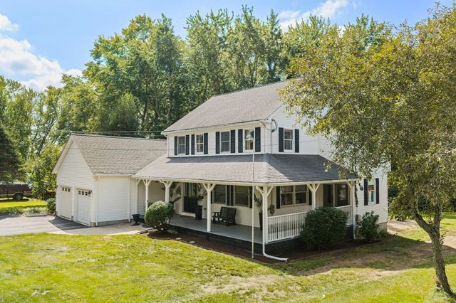 39 Hopewell St, Taunton, MA 02780