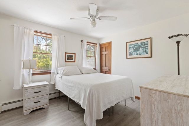 39 Hopewell St, Taunton, MA 02780