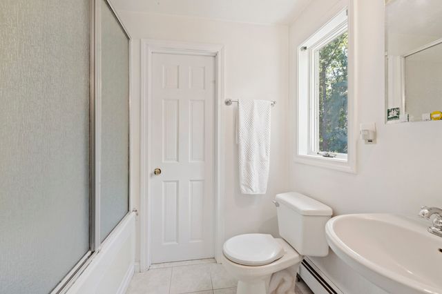 39 Hopewell St, Taunton, MA 02780