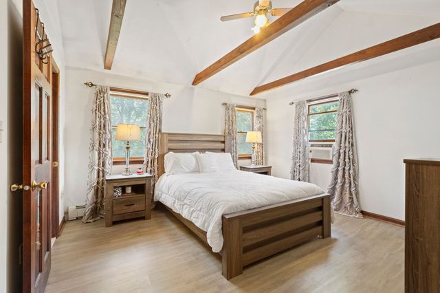 39 Hopewell St, Taunton, MA 02780