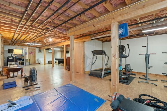 39 Hopewell St, Taunton, MA 02780