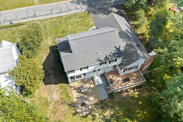 39 Hopewell St, Taunton, MA 02780