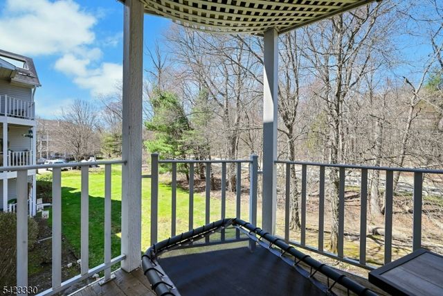 111 Raintree Ln 111, Mahwah Twp., NJ 07430