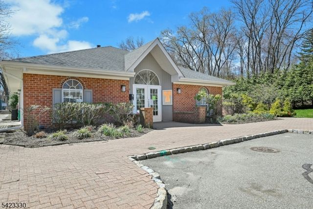 111 Raintree Ln 111, Mahwah Twp., NJ 07430