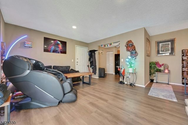 111 Raintree Ln 111, Mahwah Twp., NJ 07430