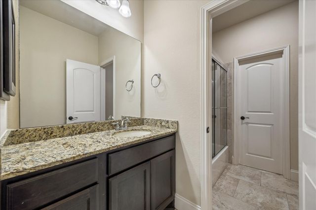 6703 Fairwood Creek Lane, Sugar Land, TX 77479