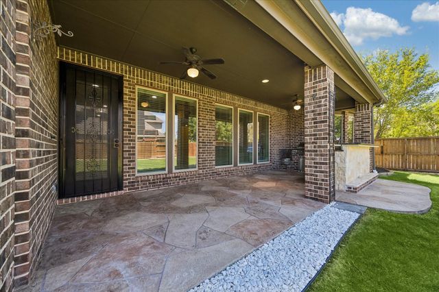 6703 Fairwood Creek Lane, Sugar Land, TX 77479