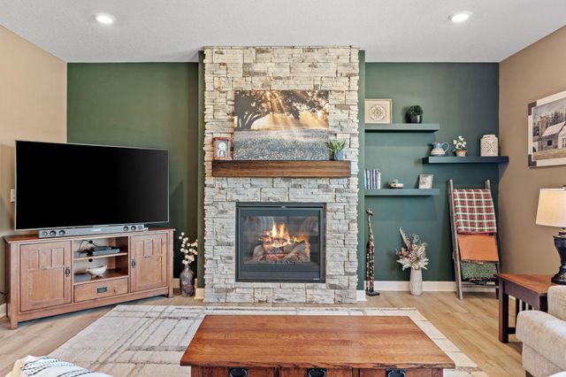 13764 142nd Avenue N, Dayton, MN 55327