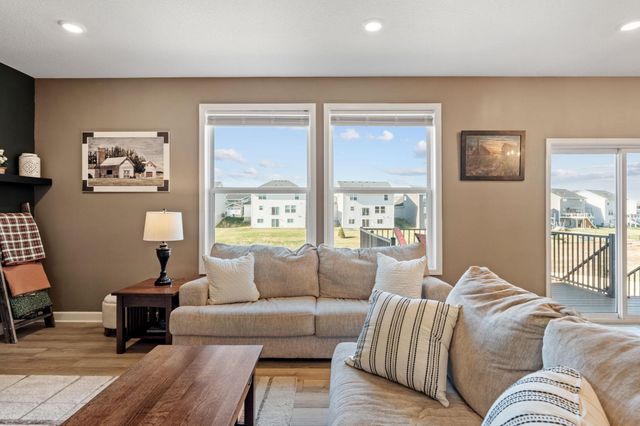 13764 142nd Avenue N, Dayton, MN 55327