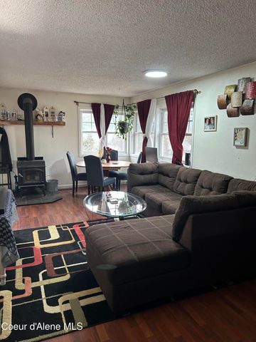 1009 S 2nd St, St. Maries, ID 83861