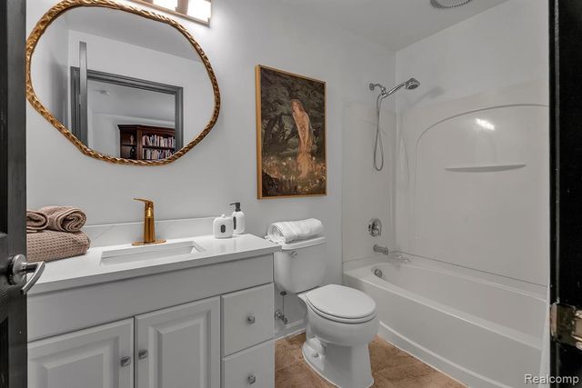 1433 Callaway Court, Howell, MI 48843