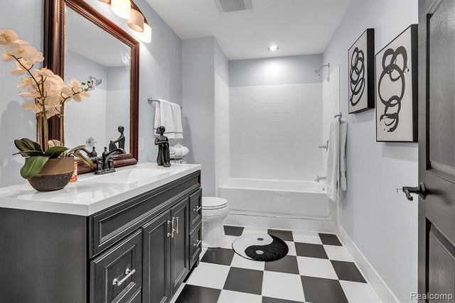 1433 Callaway Court, Howell, MI 48843