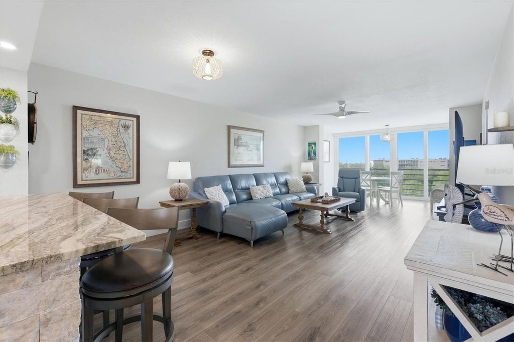 Image 3 of property listing at 3730 PINEBROOK CIRCLE 604, Bradenton, FL 34209