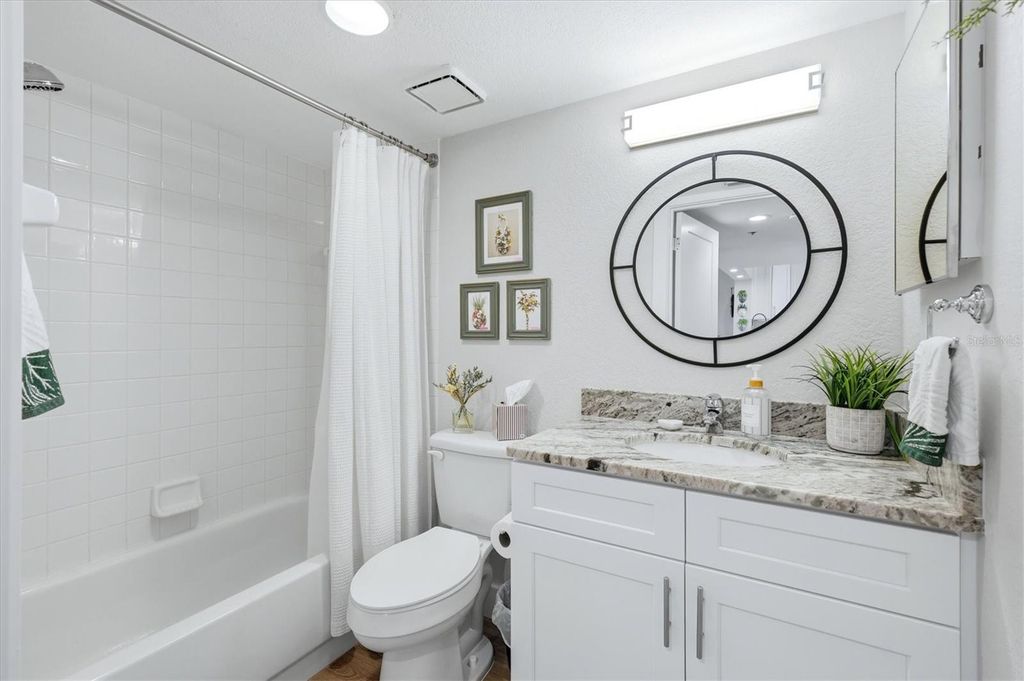 Image 24 of property listing at 3730 PINEBROOK CIRCLE 604, Bradenton, FL 34209