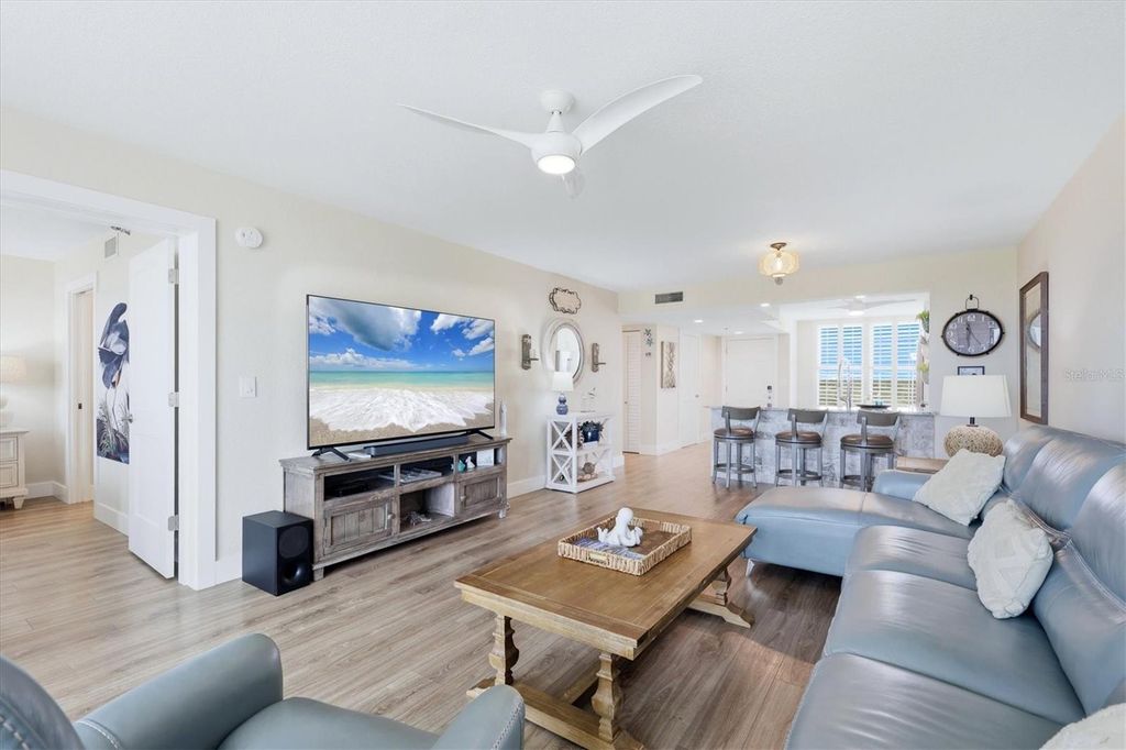Image 8 of property listing at 3730 PINEBROOK CIRCLE 604, Bradenton, FL 34209