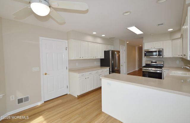 2337 E Ashfield Court, Toms River, NJ 08755