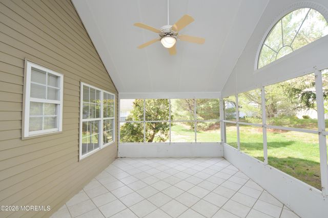 2337 E Ashfield Court, Toms River, NJ 08755