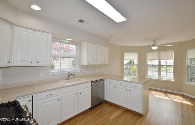 2337 E Ashfield Court, Toms River, NJ 08755