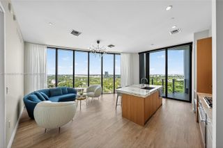 2831 S Bayshore Dr PH-8, Miami, FL 33133