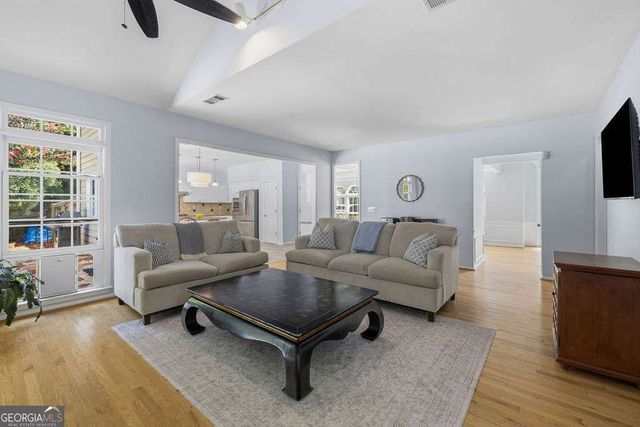 200 Smithdun Lane, Sandy Springs, GA 30350